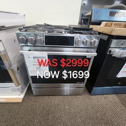 30 In. 6.3 Cu. Ft. Slide In Gas Range With Probake Convection, Easy Clean, Instaview And Air Fry