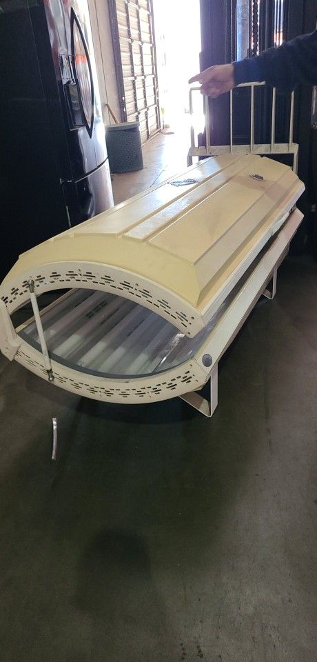 Tanning Bed