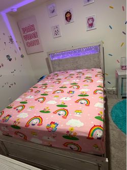 Full size bedroom set