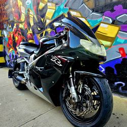 1999 Suzuki TL1000R 