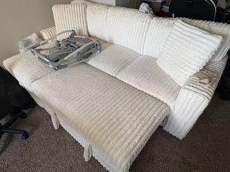 Plush Sectional W/ USB