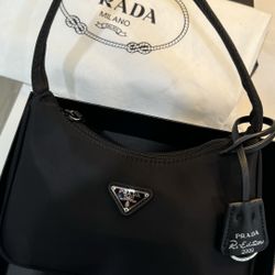 Re-edition Black Prada Bag 