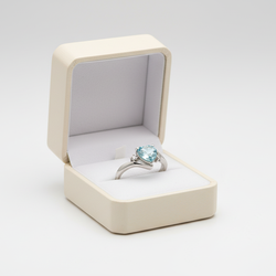 10K White Gold Aquamarine Heart Womens Ring