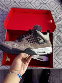 Jordan 4 Taupe Haze