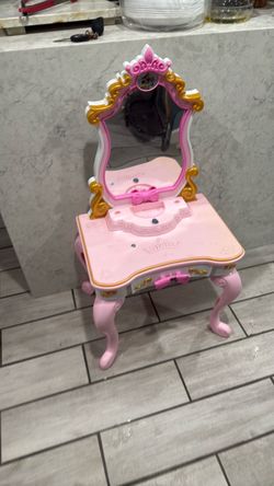 Princess vanity