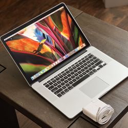 2015 MacBook PRO 15” - 500gb SSD - 16gb RAM - QuadCore i7 