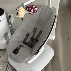 4moms Mamaroo Swing 