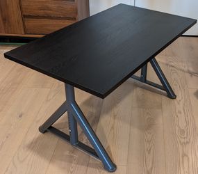 IKEA IDÅSEN Desk - Black/Dark Gray (47x27") - Excellent Condition