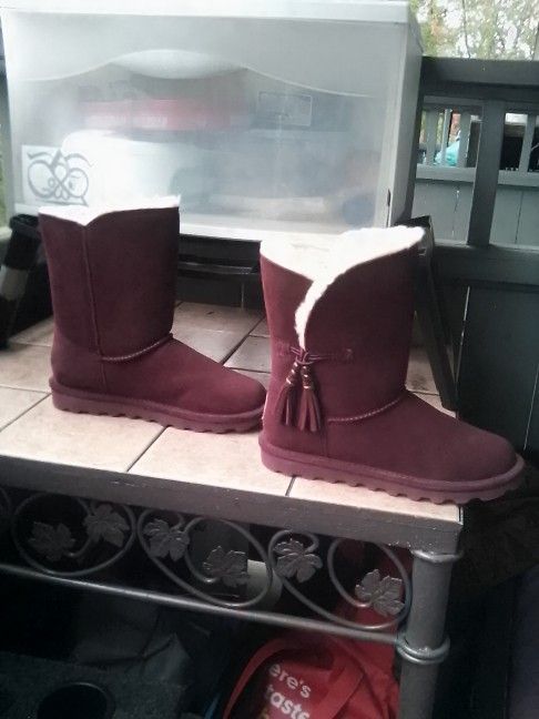 Bear Paw Suede Women's Boots