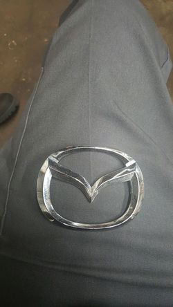 Mazda emblem