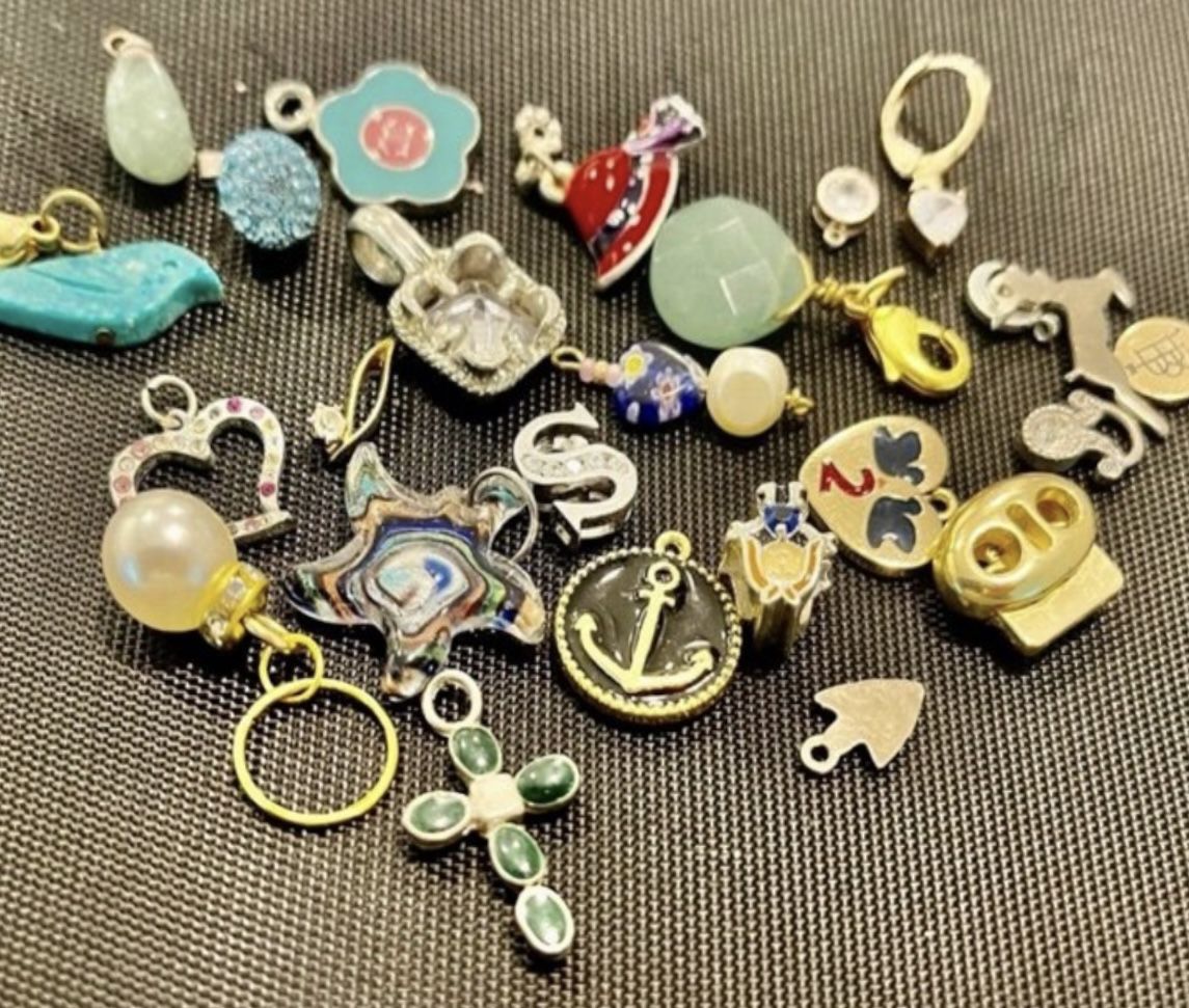 Vintage Pendants And Trinkets