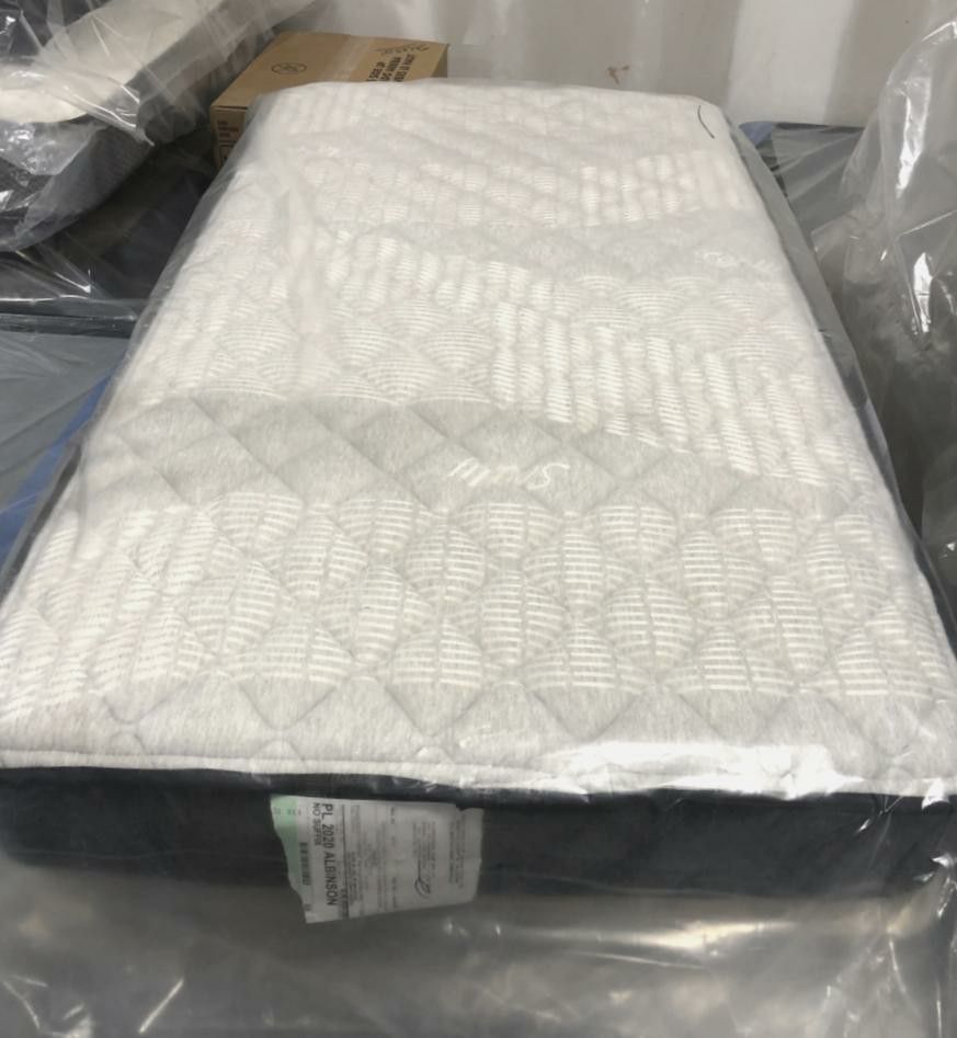 Queen MATTRESS -