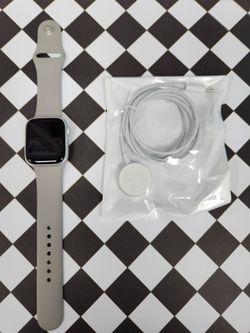 Apple Watch Series 8 41mm Smartwatch GPS Edition - 90 day warranty Included