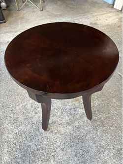 Espresso colored round end table 24"x24"