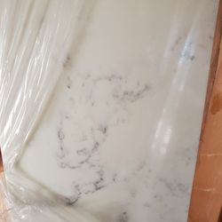 Quartz Backsplash Pieces