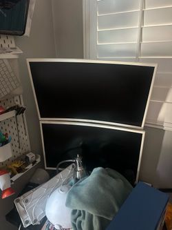 Dual Samsung 27” Monitor Setup