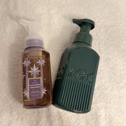 Bath And Bodyworks Foaming handsoap And Soap dispenser