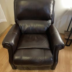 Power Lift Recliner 