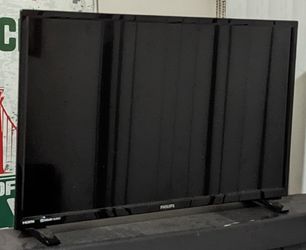 Philips TV and Samsung Blu-ray DVD Player