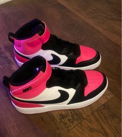 Girls Nike shoes