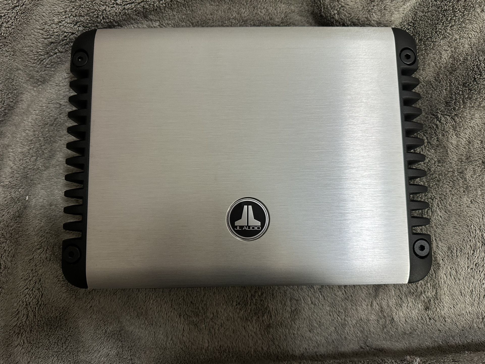 JL Audio HD900/5 Amplifier