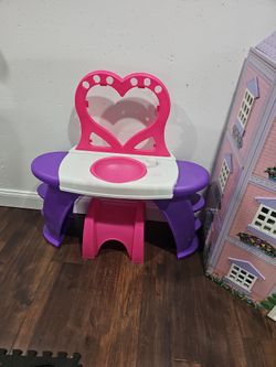 Vanity Table And Chair 