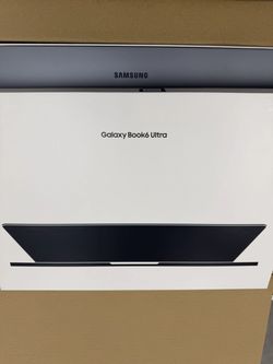 Samsung - Galaxy Book6 Ultra - Copilot+ PC - 16" 3K AMOLED Touch Screen Laptop (Opened Box) Intel Core Ultra 7 356H - NVIDIA GeForce RTX 5060 - 32GB M