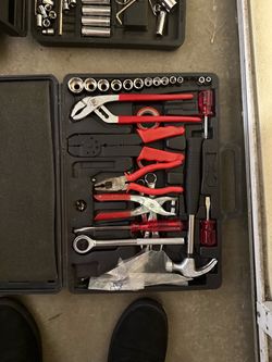 Assorted tools in cases