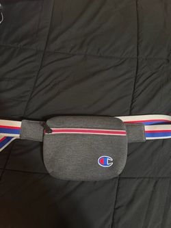 Cross body champion bag for hikes/workouts