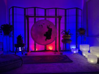6ft 8 panel Divider W/ Adjustable Lights