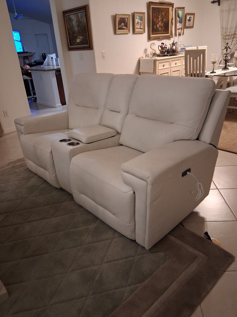 Power Loveseat Recliner And Power Head