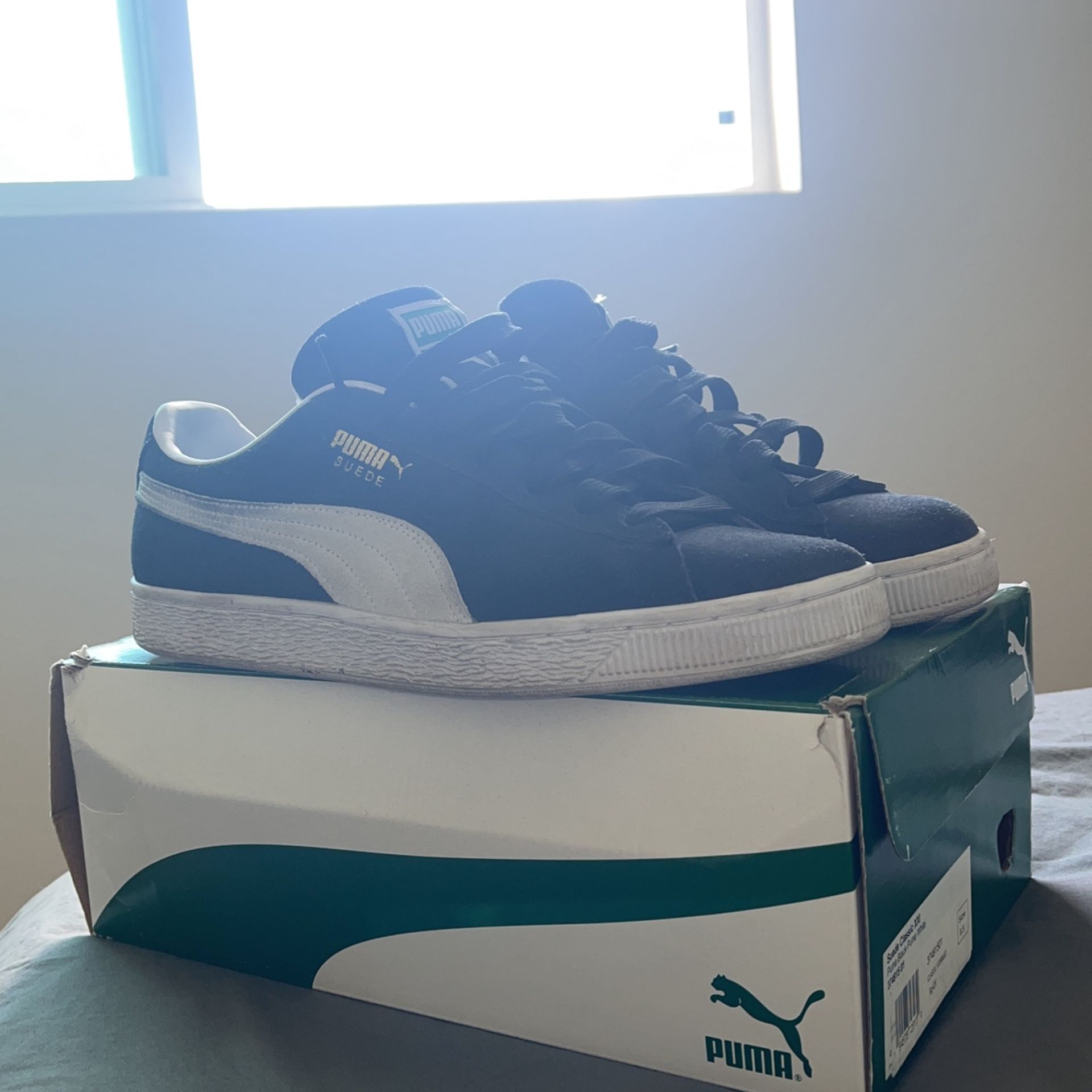 Black Pumas Suede Classic