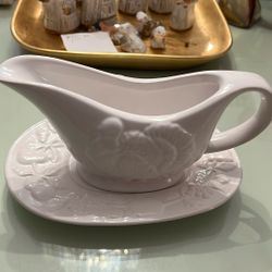 Gravy Bowl & Saucer 