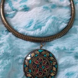 Beautiful Choker Necklace 