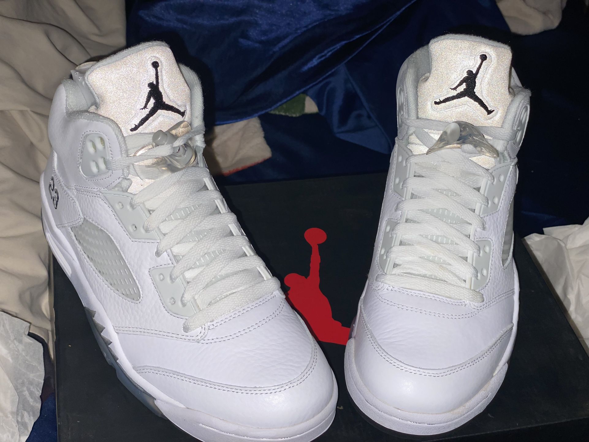 Jordan 5 Metallic White Size 8.5 2015