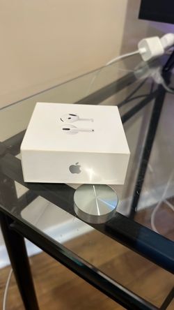 Apple earbuds