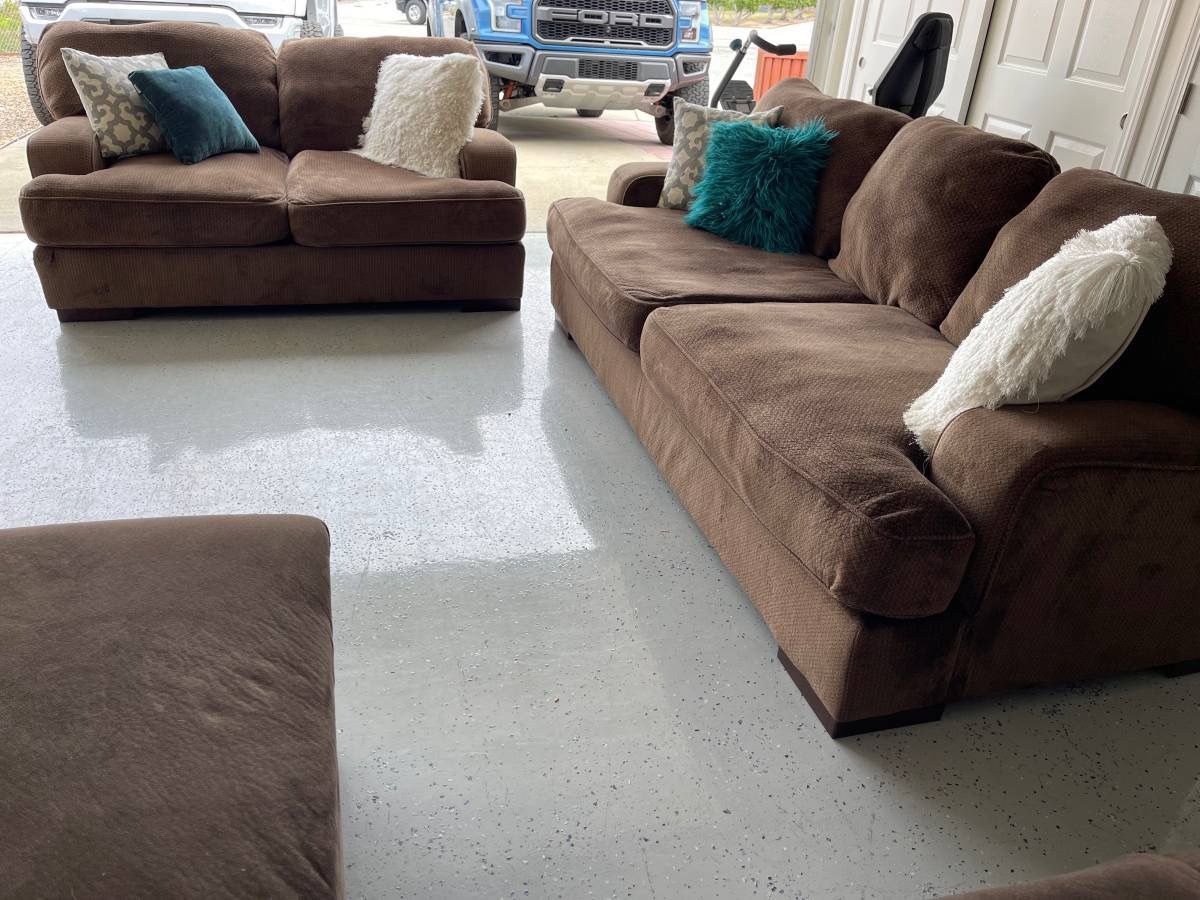 Macys Brown Couch And Loveseat Super Deep Seats