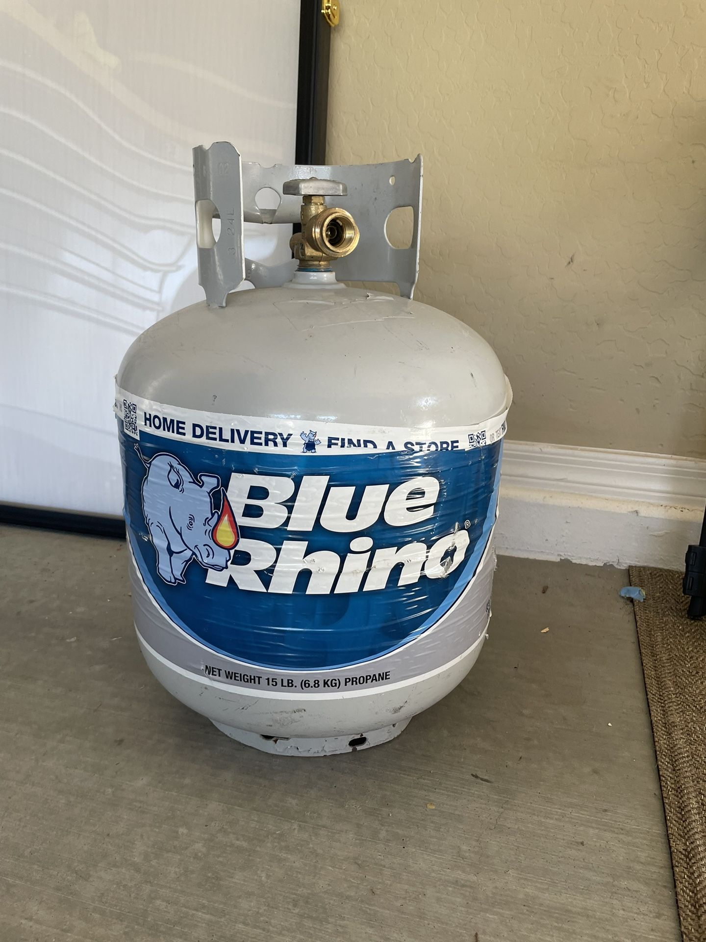 Blue Rhino 15lb Propane Tank