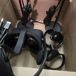 Oculus  Rift CV1 - hmd, 2 sensors, 2 controllers