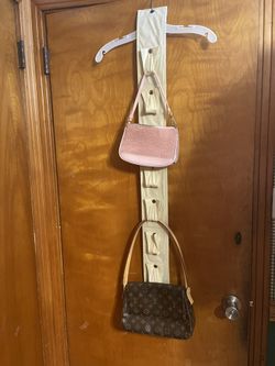 Purse hanger/organizer