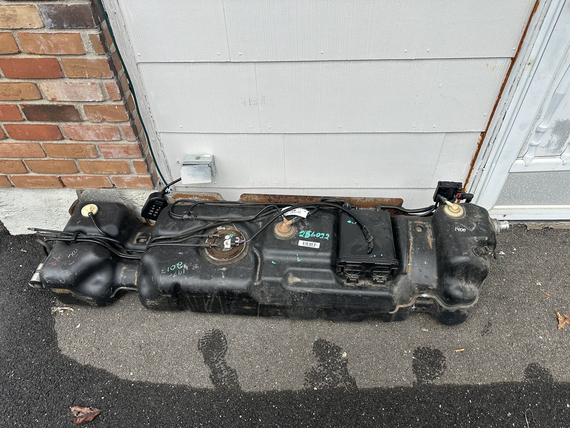 GM Fuel Tank For 2003 Chevy Trailblazer