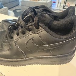 Nike sneakers very hood shape