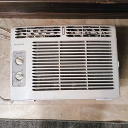 Frigidaire Air conditioner 