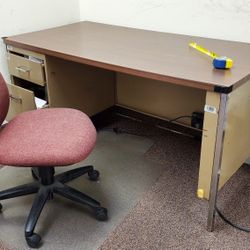 Traditional  USA Metal Wood Workstation Desk, Super Strong, Heavy Duty