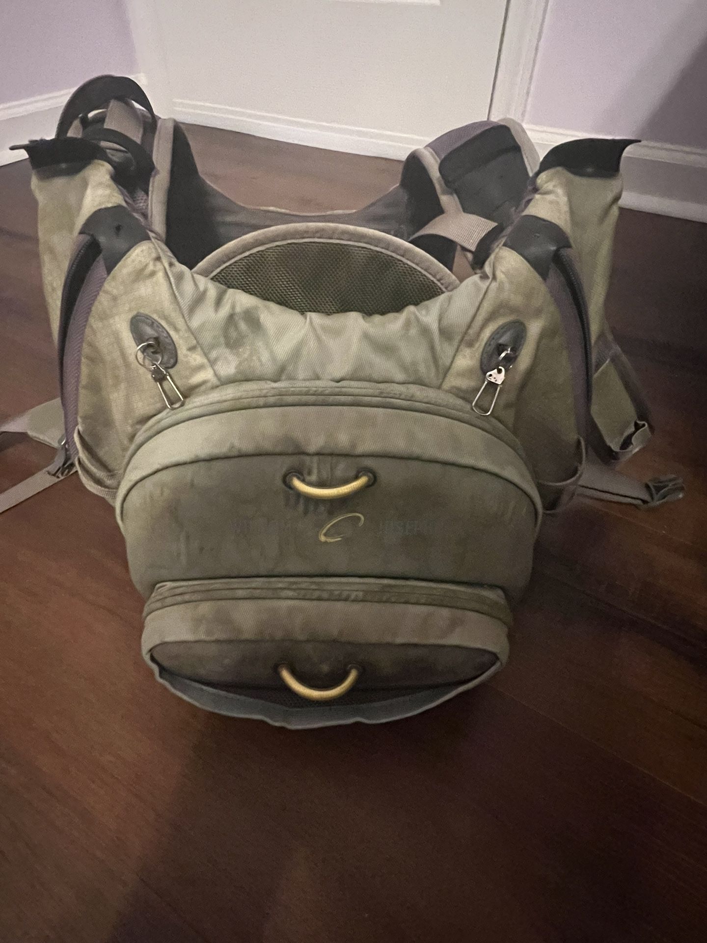 Fly Fishing William Joseph Confluence Chest Pack
