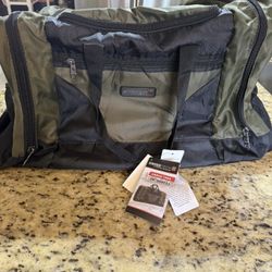 SwissTech Urban Trek 28" Duffel