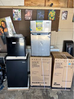 🔥 Mini Refrigerators / Compact Fridges – NEW & GREAT PRICES 🔥