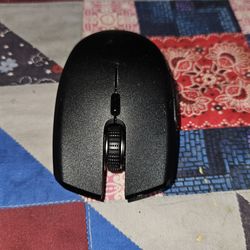 Atheris razor gaming mouse ( blue tooth compat)