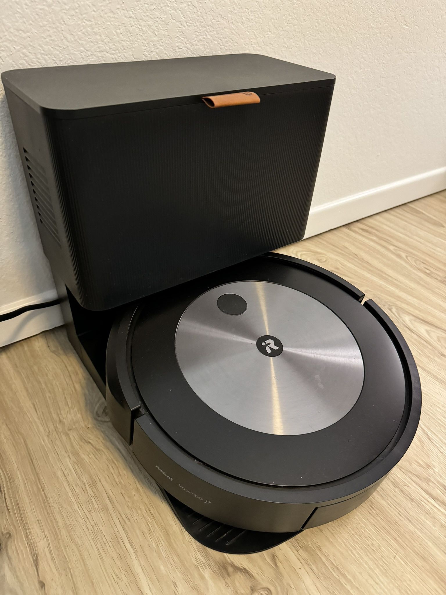 Roomba J7+ Needs Cleaning Head Module