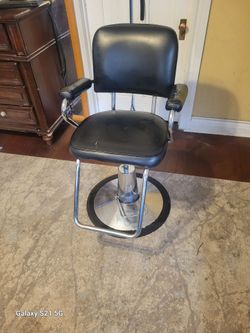 Barbershop Chair In Black Leather